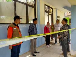 Kadisdik Kabupaten Cirebon Ungkap Penyebab Ambruknya Bangunan Sekolah SMPN 2 Greged