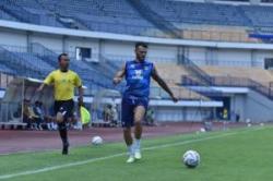 Breaking News: Maung Bandung Resmi Pinjamkan Tyronne Del Pino ke Klub Thailand