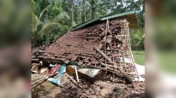 Sehari Sebelumnya Diterjang Hujan Lebat dan Angin Kencang, Rumah Janda di Jayaraksa Ciamis Ambruk