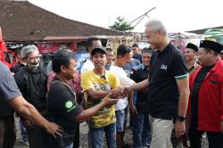 Puluhan Sopir Truk Adang Ganjar di Limpung Batang, Ada Apa?