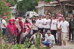 Jatim Beragam Ajak Tanam Bibit Pohon, Warga Antusias