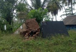 Bayah Lebak Hujan Angin, Tugu Romusha Tumbang-Sungai Cimadur Meluap Sempat Merendam Permukiman