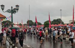 Ribuan Orang Ikuti Jalan Sehat Mubeng Beteng Relawan Ganjar-Mahfud di Yogyakarta