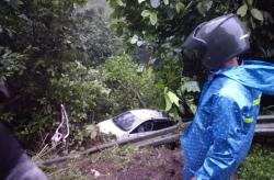 Kecelakaan Tunggal, Mobil Avanza Terjun ke Jurang di pergunungan Tangse Pidie