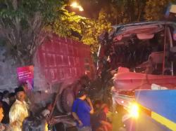 Kronologis Kecelakaan Bus Rombongan Peziarah VS Truk Tronton, 5 Orang Meninggal Dunia