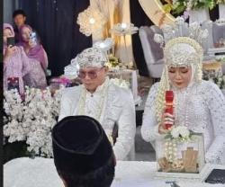 Nikahi Dokter Cantik  Andika Kangen Band Lepas Masa Duda