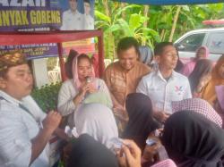 Caleg Perindo Eny Barlindah Gelar Bazar Minyak Goreng Murah, Hanya Rp5 Ribu/Liter