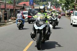 Pantau Situasi Kamtibmas Jelang Pemungutan Suara, Kapolda Naik Ranmor R2 ke Tomohon dan  Minahasa