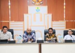 Aplikasi SEPAKAT  Kolaborasi Pemkot dan Bappenas Turunkan Kemiskinan di Kota Cirebon