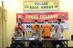 Satresnarkoba Polres Raja Ampat Ciduk Dua Pelaku Penyeludupan Narkoba