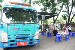 Pastikan Layanan Tepat Sasaran, Pemkot Bandung Percepat Perekaman Identitas Warga