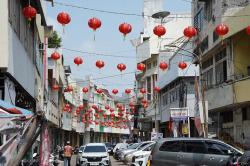 Kawasan Pecinan Semarang Bersolek Sambut Imlek, Berhias Ratusan Lampion