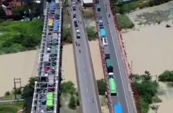 Jalur Pantura Demak-Kudus Macet Parah akibat Banjir, Ini Pengalihan Arus Lalu Lintas