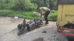 Kecelakaan Hari Ini Motor Matik Tabrak Truk di Ciater Barat, Korban Kucurkan Darah Segar dari Kepala