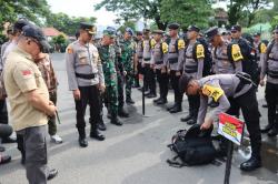 Polres Lebak Gelar Apel Pergeseran Pasukan PAM TPS Pemilu 2024