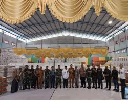 Walikota Dumai Diwakili Sekda Kota Dumai Bersama Forkopimda Resmi Lepas Pendistribusian Logistik