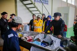 Olah Sampah Visual Alat Peraga Kampanye Menjadi Bahan Konstruksi di Kota Bogor