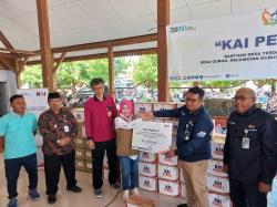 Alhamdulillah, Korban Banjir di Kecamatan Gubug Terima Bantuan dari PT KAI