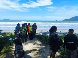 Tim SAR Gabungan Masih Cari 2 Korban Tenggelam di Pantai Holtekamp