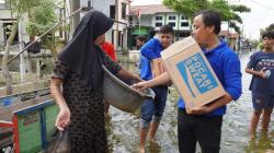 Otsuka Group Salurkan Bantuan ke Korban Banjir di Demak