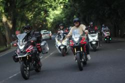 PT DAW Berbagi Tips Berkendara Aman ala Bikers Honda