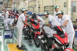 Ditopang Penjualan Motor, Astra Internasional (ASII) Raup Laba Bersih Rp33,8 Triliun