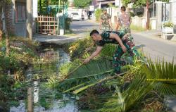 Sambut Ramadhan 2024, TNI Korem 011 Lilawangsa Gelar Jumat Bersih