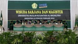 369 Wisudawan Resmi Dilantik, Ini Kata Rektor UMN Al Washliyah