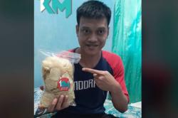 Eks Kiper Timnas Kurnia Meiga Jualan Emping, Netizen: Ayo Serbu Beli Kita Bantu Legend Kita