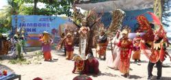 TP PKK Bangka Tengah Tampilkan Parade Budaya di Jambore PKK Provinsi