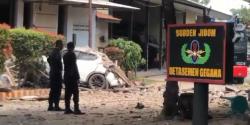 Ledakan di Mako Brimob Surabaya: Viral Kerusakan Besar Terjadi, Masjid Berantakan, Mobil Hancur