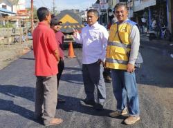 Jalan Pasar Meulaboh Selesai Diaspal, Pedagang Mengaku Senang