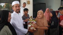 Rutinitas Awal Ramadhan, Kades Temenggungan Bagi Zakat Mal Pada Ratusan Warga, ini alasannya