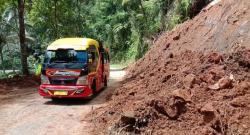 Longsor Kepung Jalan Cikotok Pasir Kuray di Lebak, Warga Khawatir Jika Belum Diperbaiki