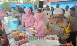 Kapolda Kepri Bagikan Takjil dan Buka Bersama dengan Warga Tanjung Uma