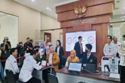 Tim Hukum AMIN Daftarkan Gugatan Pemilu 2024 ke MK, Permohonan Sudah Diterima