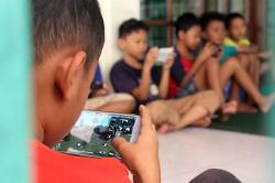 3 Cara Mudah Mengatasi Kecanduan Gadget pada Anak