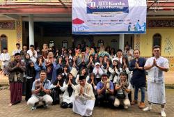 Kick Off Program Berbagi IJTI Korda Garut di Pesantren Hidayatuttholibin