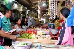 Harga Daging Ayam Ras di Lumajang Merangkak Naik