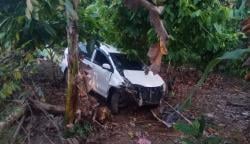 Avanza Putih Tabrak Motor Hingga Terjun Ke Jurang, 2 Orang Ibu dan Anak Tewas