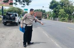 Gagal Menyeberang, Buruh Tani Asal Besuk Tewas di Jalan Raya Pantura Paiton