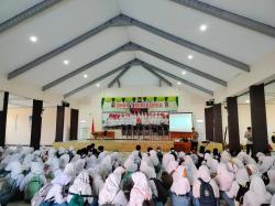 432 Siswa SMAN 1 Bulakamba Brebes Ikuti Edukasi Penerimaan Polri dari AKP Ibnu Setyadi