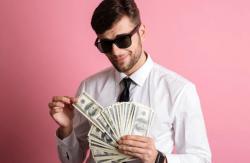 Tidak Shalat tapi Rezeki Lancar, Tidak Sedekah tapi Karier Hati-Hati Ciri Istidraj