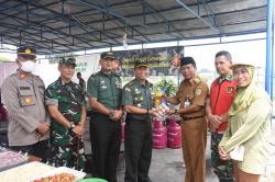 Alumni Akmil 2000 Bagikan Ratusan Paket Sembako dan Obat-Obatan ke Korban Banjir di Demak