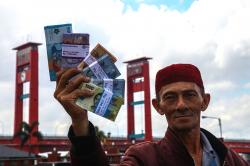 Potret Penukaran Uang Rupiah Baru untuk Lebaran 