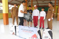 Bulan Suci Ramadhan, SIG Pabrik Tuban Berbagi Sembako dan Santunan Yatim di Kecamatan Kerek