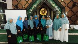 Gerakan Sedekah Subuh Masjid Agung Ciamis Bagikan 200 Paket Sembako