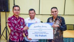 Jelang Lebaran, Bandara SAMS Sepinggan Bagikan Paket Sembako ke Warga Sekitar Bandara