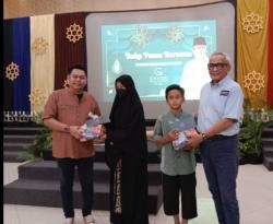 Grage Grand Business Hotel Cirebon Berbagi Kebahagiaan dengan Karyawan dan Anak Yatim