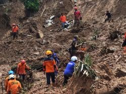 Tebing Longsor Timpa Pengendara Motor Bapak dan Anak di Wonosobo, 1 Orang Tewas